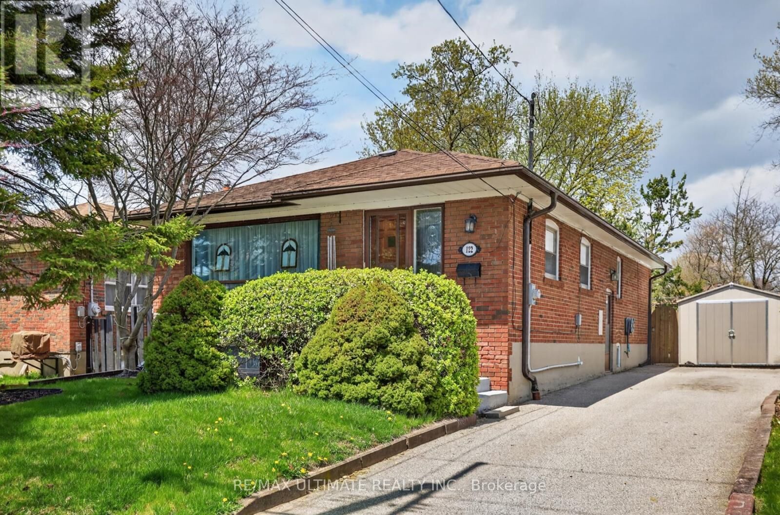 Property Photo:  122 Nelson Street  ON M1J 2W2 