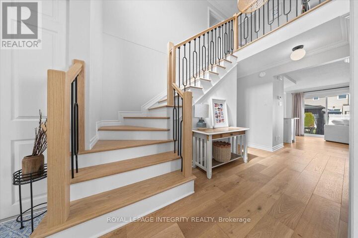 Property Photo:  1749 Bellechasse Place  ON K1C 6W8 