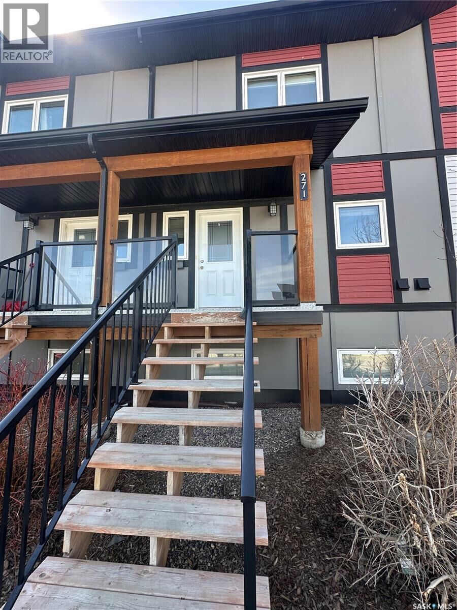 Property Photo:  271 250 Akhtar Bend  SK S7W 0W4 