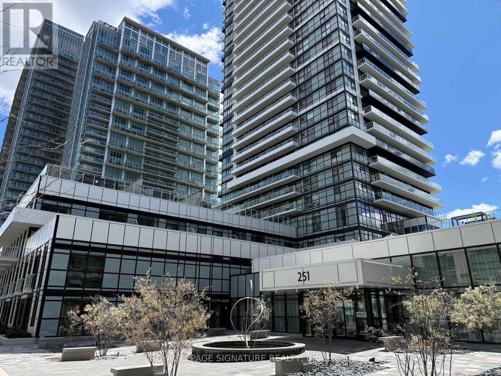 Property Photo:  251 Manitoba Street 321  ON M8Y 1C9 