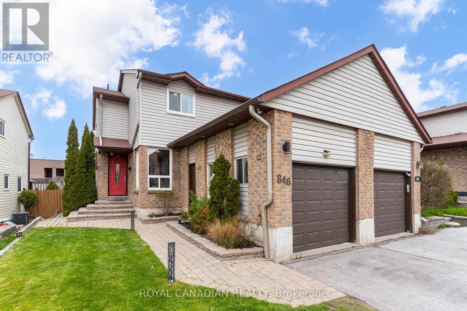 Property Photo:  846 Monaghan Avenue  ON L1J 6Z4 