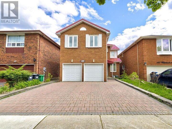 Property Photo:  103 Whitchurch Mews  ON L5A 4B2 