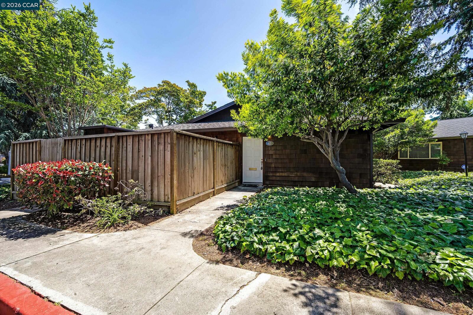 Property Photo:  4127 Ravenwood Pl  CA 94546 