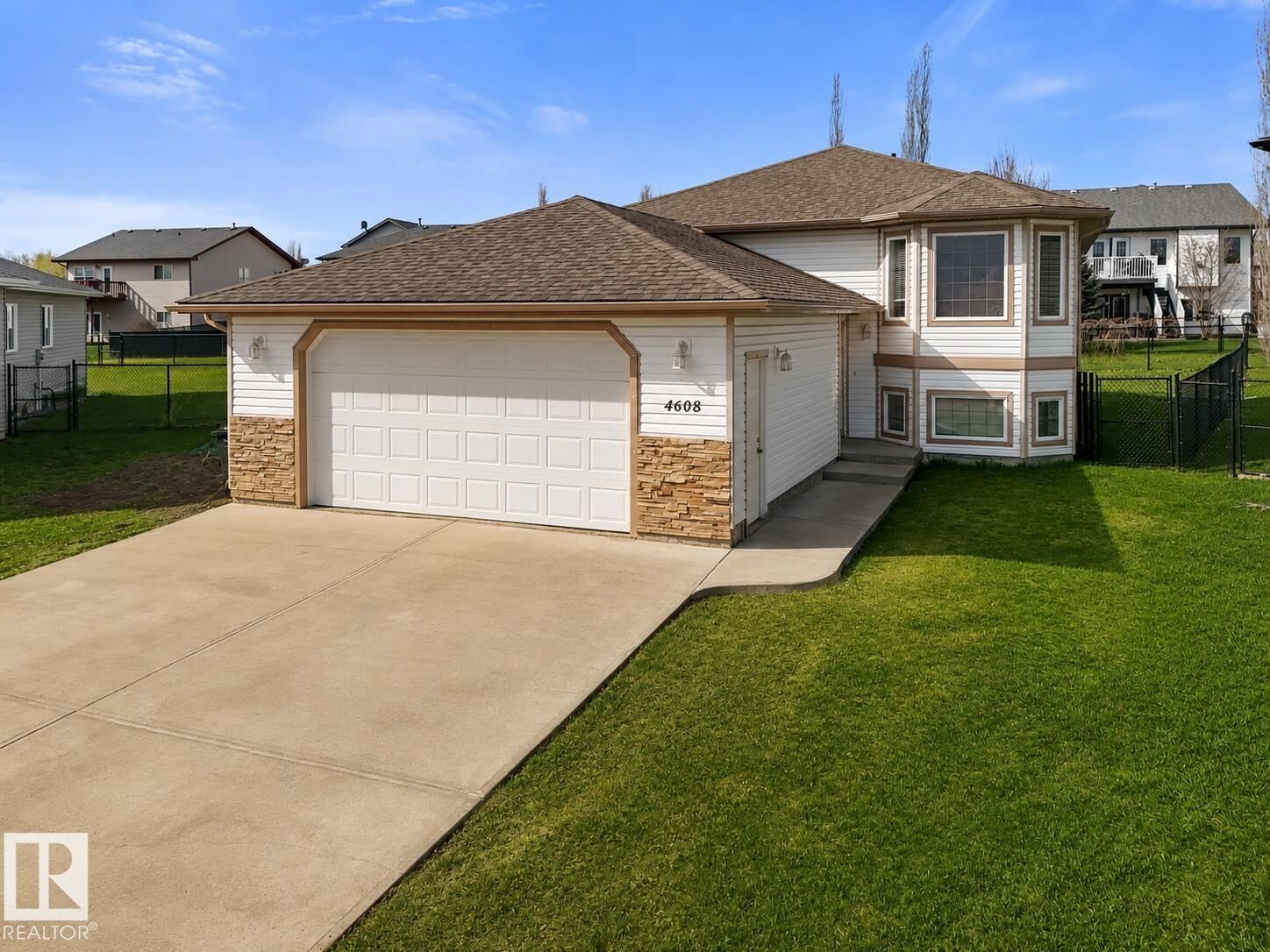 Property Photo: 4608 39 Street AB T7A 0A8