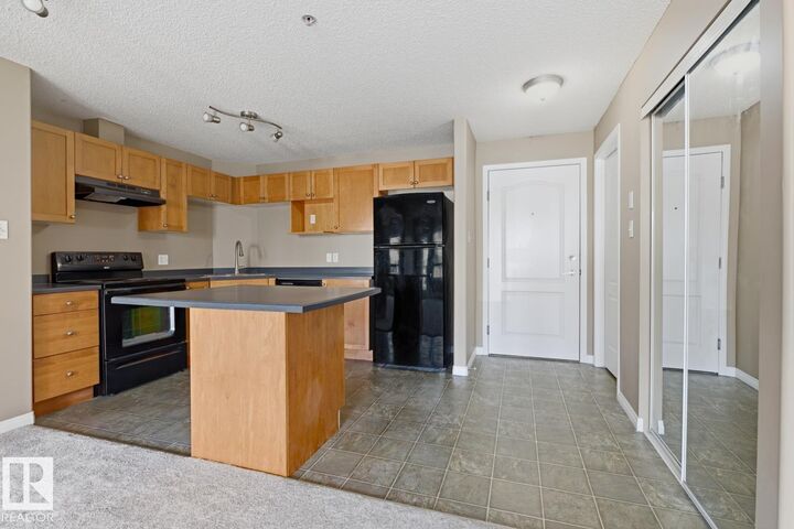 Property Photo:  7335 South Terwillegar Drive NW 5106  AB T6R 0M1 
