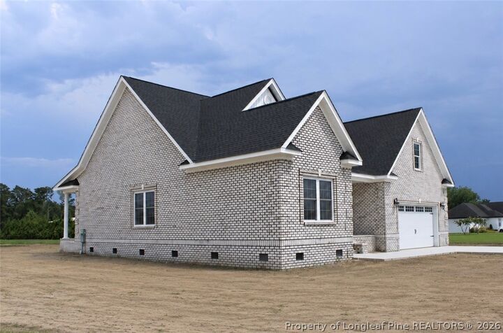 Property Photo:  1102 W Carthage Road  NC 28360 