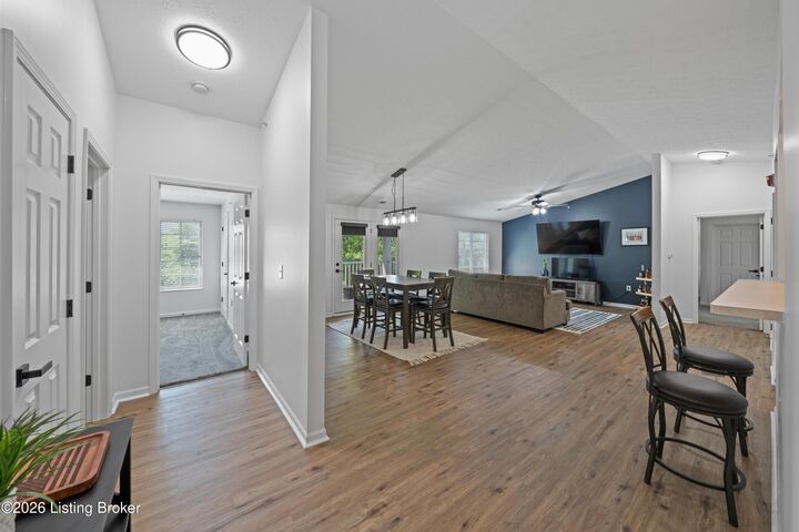 Property Photo: 2601 Callery Pl 304 KY 40299