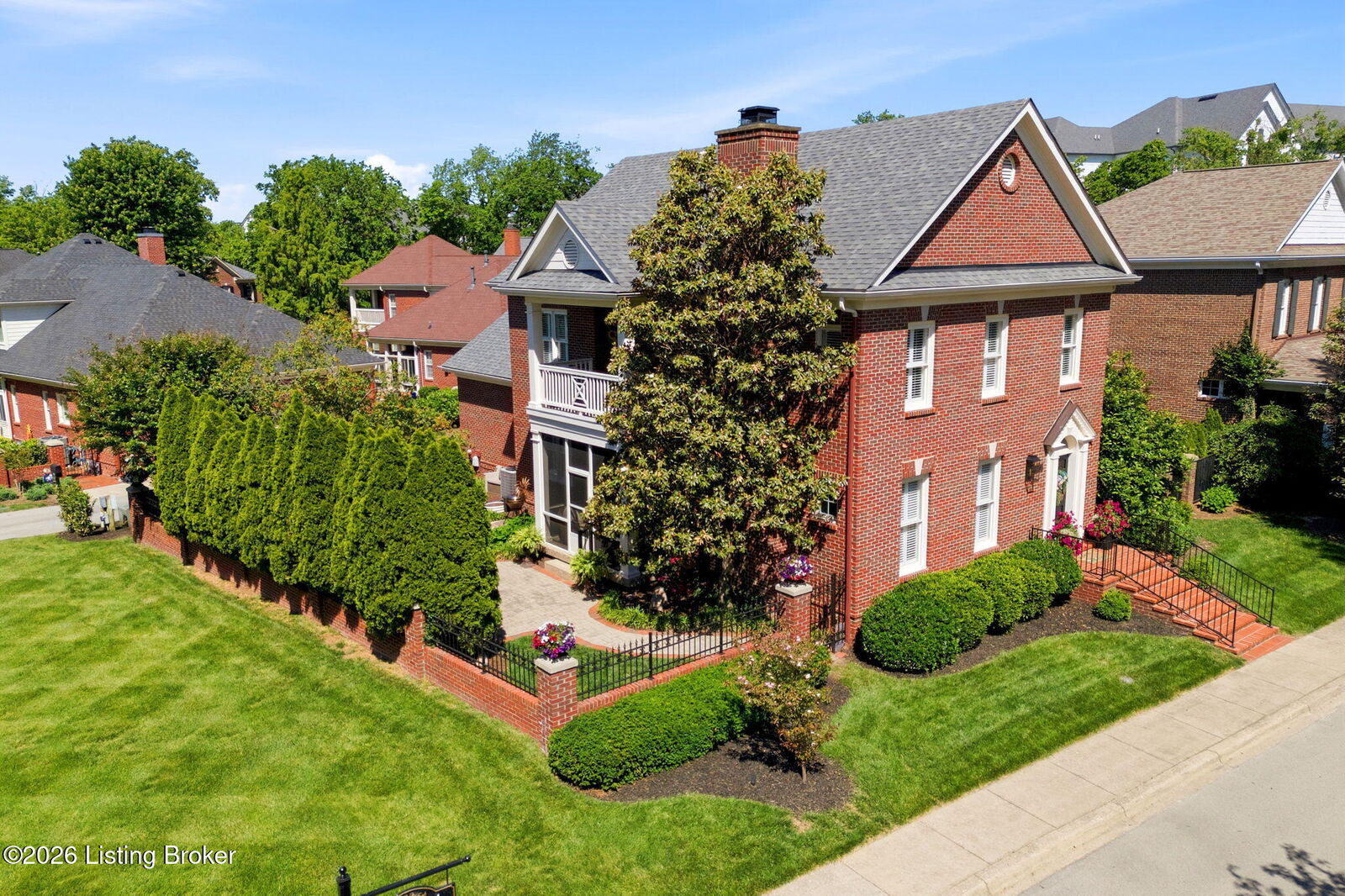 Property Photo:  8401 Broecker Blvd  KY 40241 