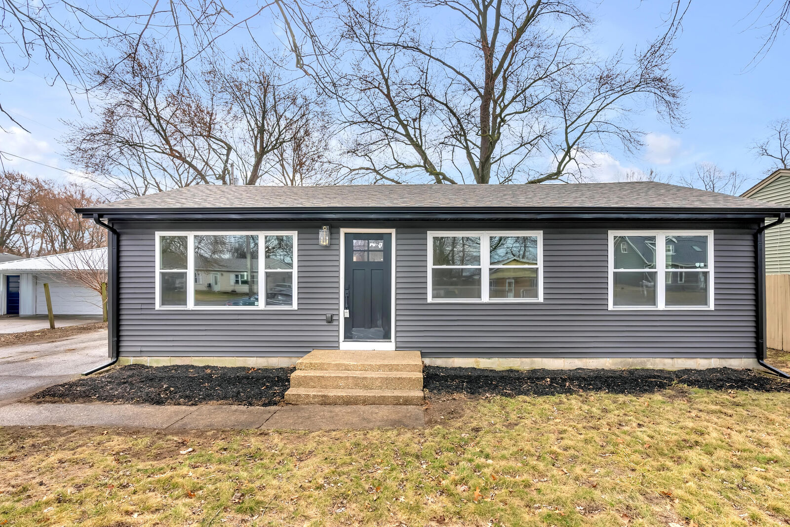 Property Photo:  6091 Mulberry Avenue  IN 46368 