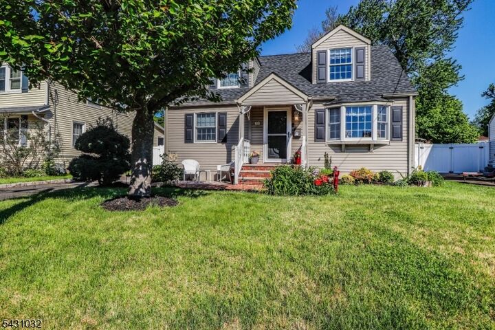 Property Photo:  26 W Cliff Rd  NJ 07067 