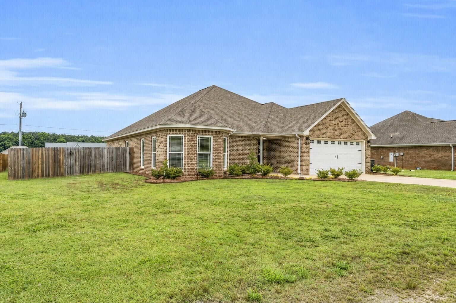 Property Photo: 194 Hornet'S Nest Cove MS 39766