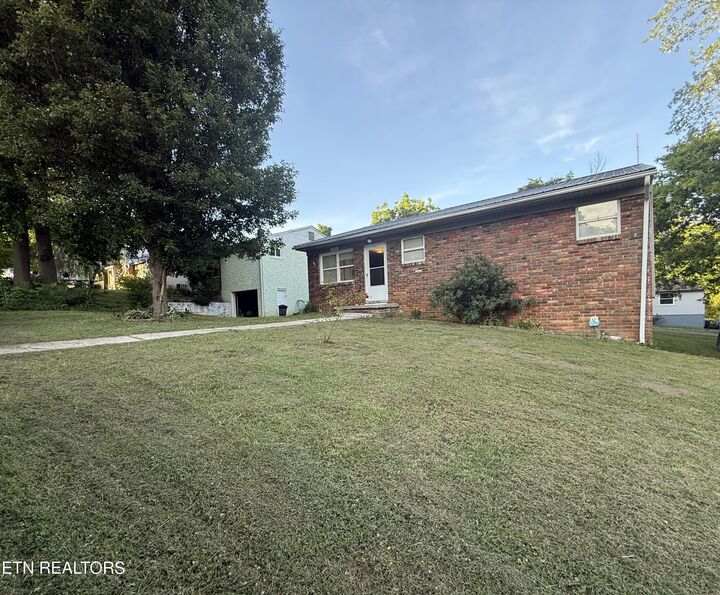 Property Photo:  1108 Leconte Rd  TN 37914 