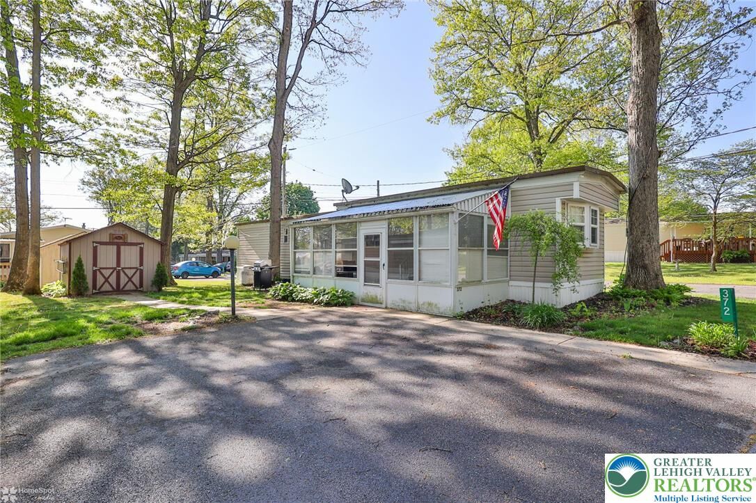 Property Photo:  372 Black Oak Lane  PA 18014 