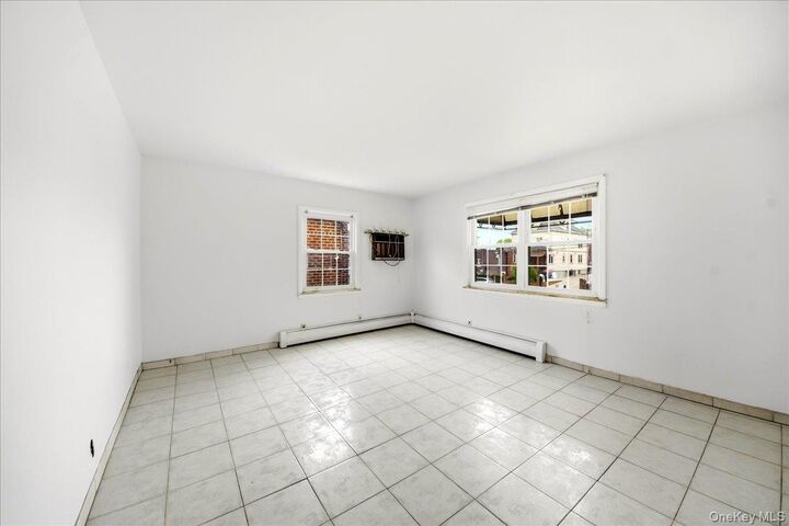 Property Photo: 2563 Laconia Avenue NY 10469