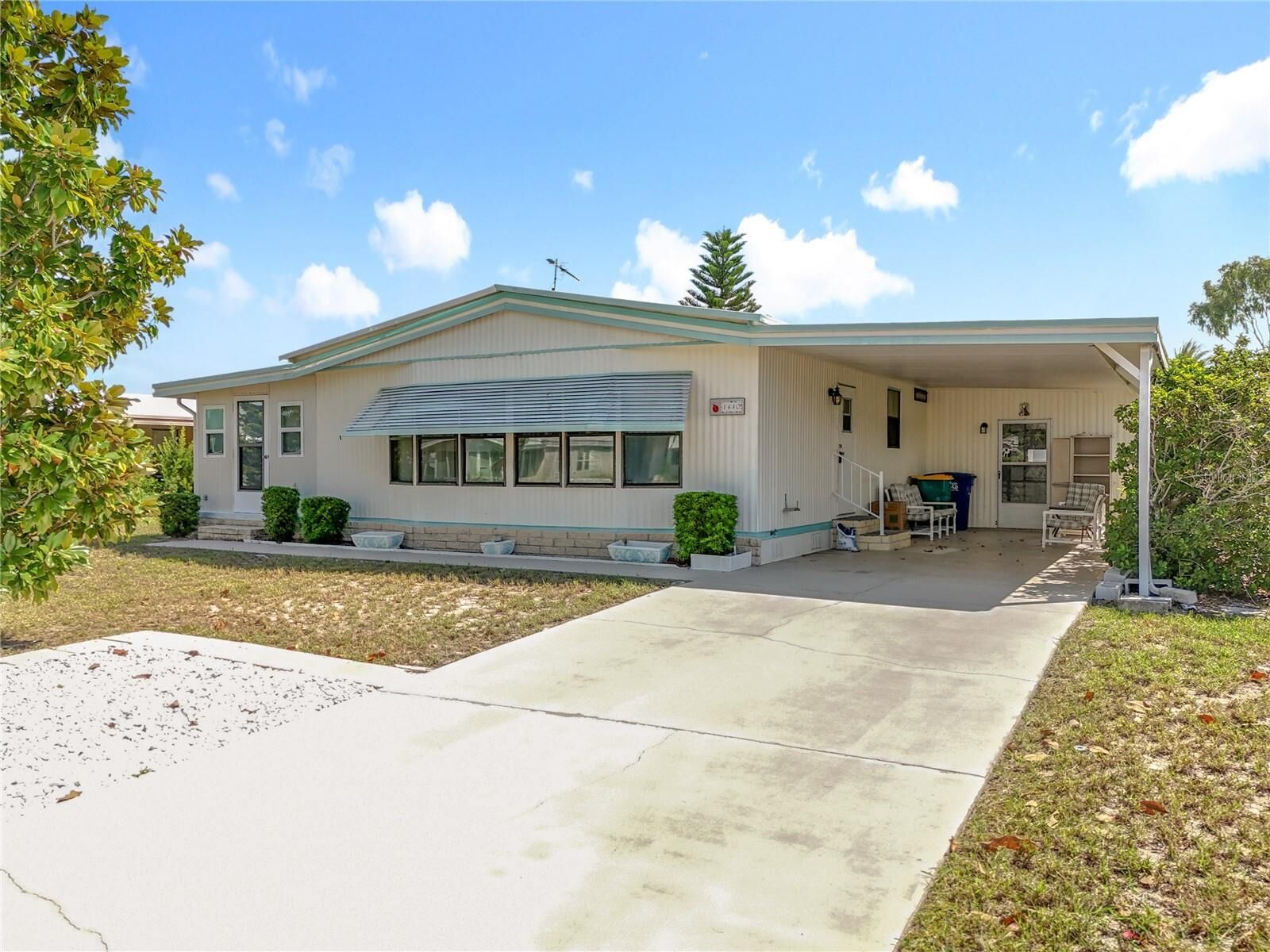 Property Photo: 1440 Nassau Circle FL 32778