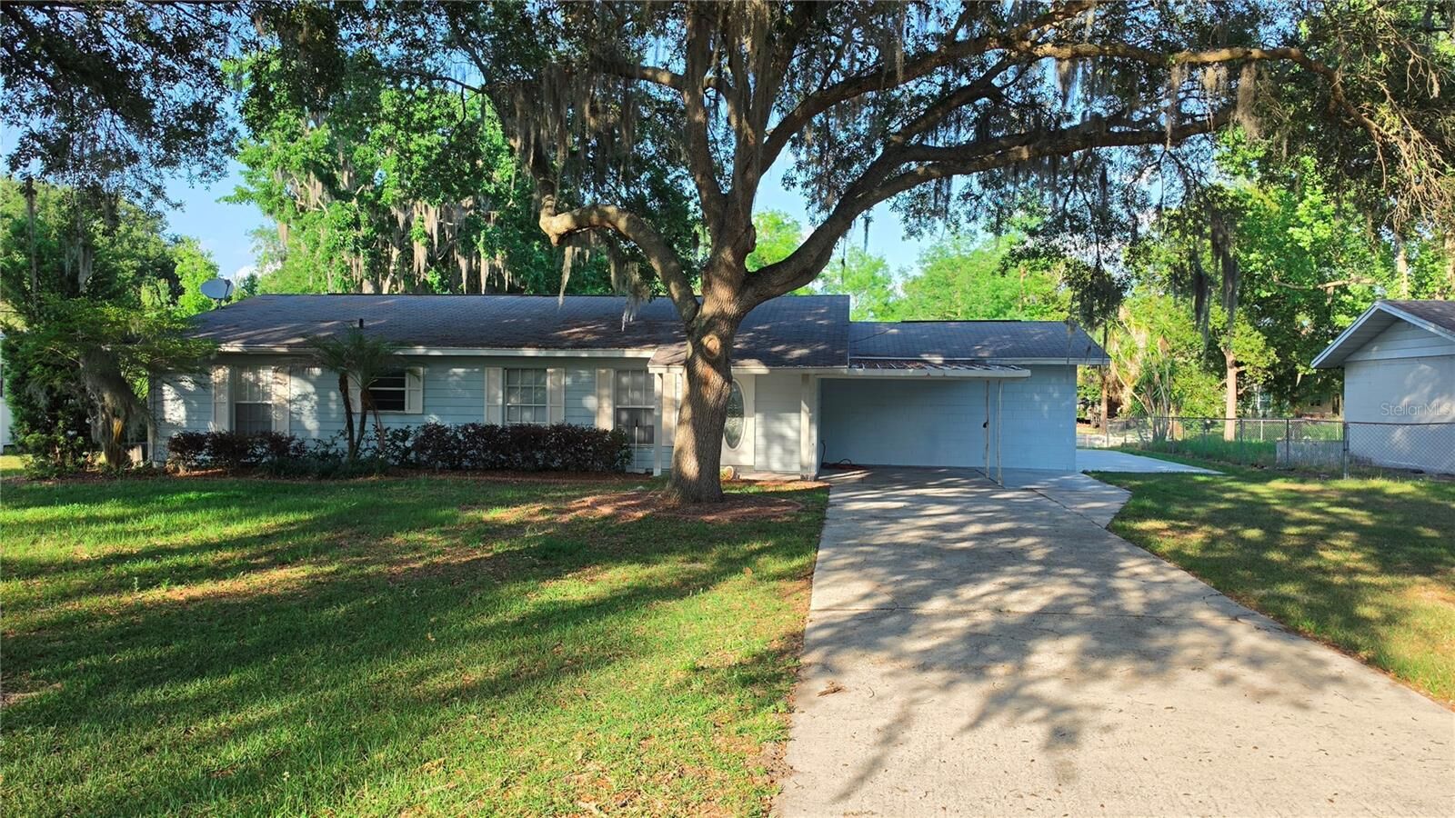 Property Photo:  33 Main Street  FL 34786 