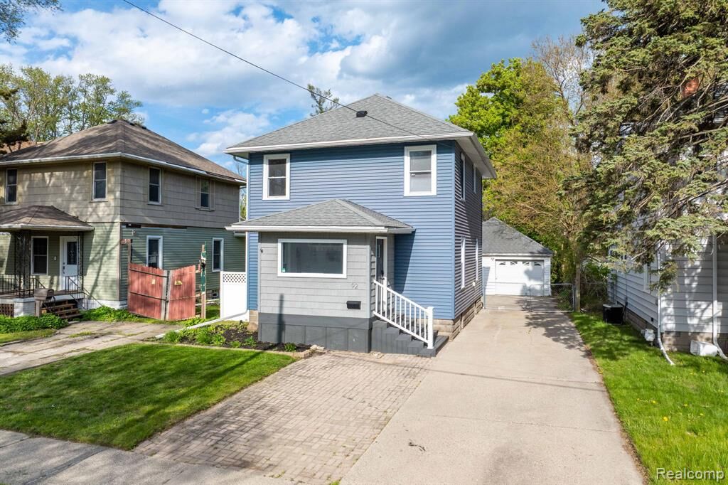 Property Photo:  92 Eldredge Street  MI 48043 5454 