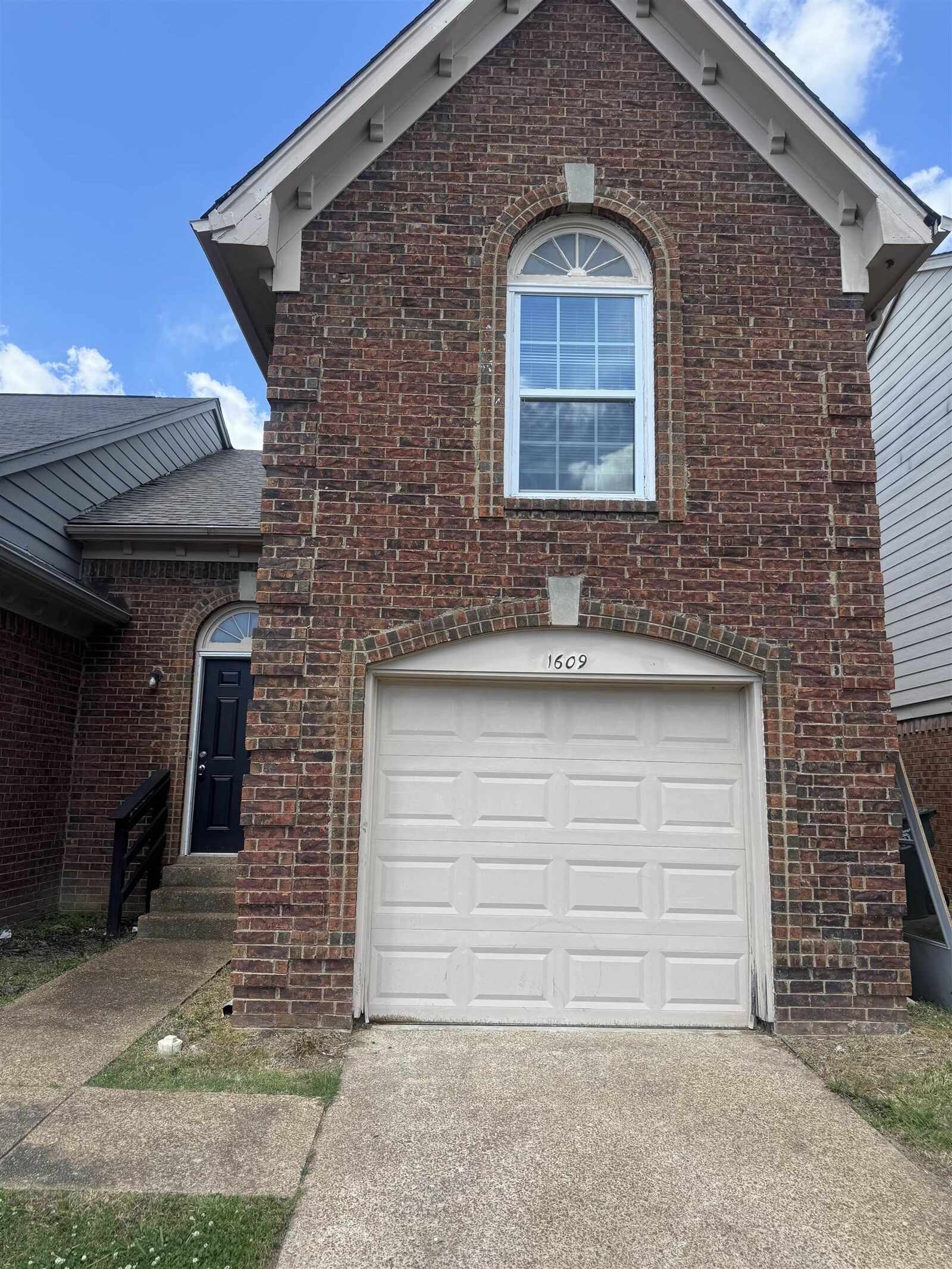 Property Photo:  1609 Red Barn Dr  TN 38016 