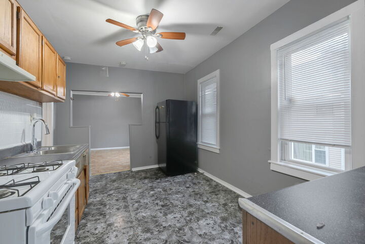 Property Photo:  10440 S Torrence Avenue  IL 60617 