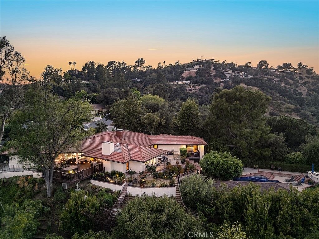 Property Photo:  3854 Hampstead Road  CA 91011 