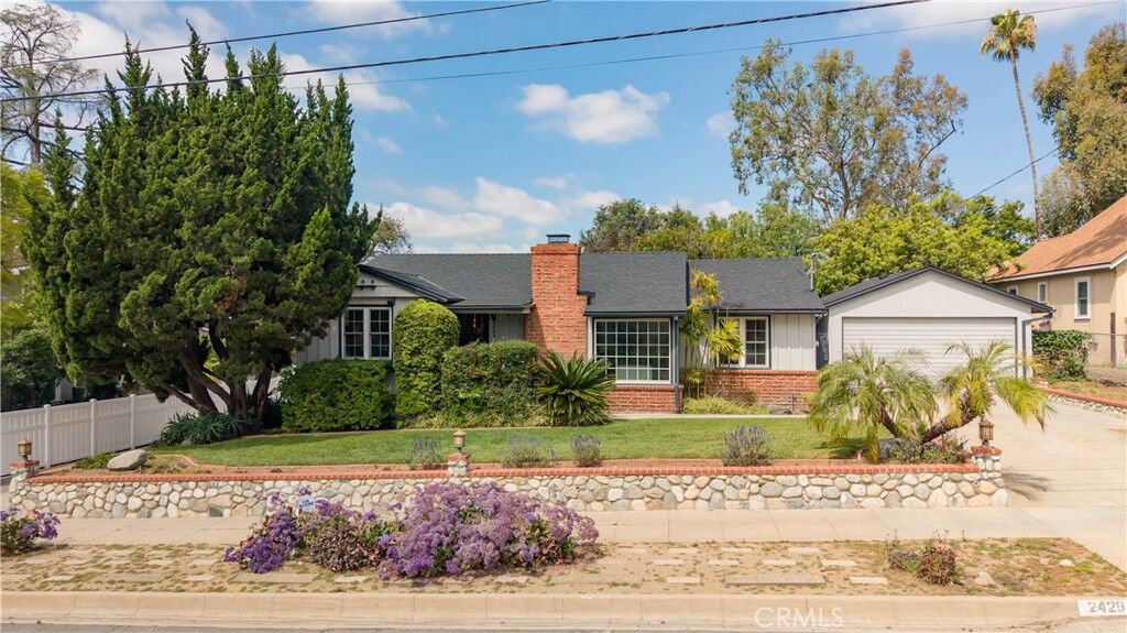 Property Photo:  2429 Ganesha Avenue  CA 91001 