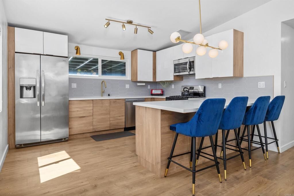 Property Photo: 3561 Tomahawk Lane CA 92117