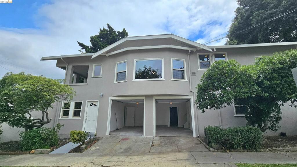 Property Photo:  1404 Pine St  CA 94553 