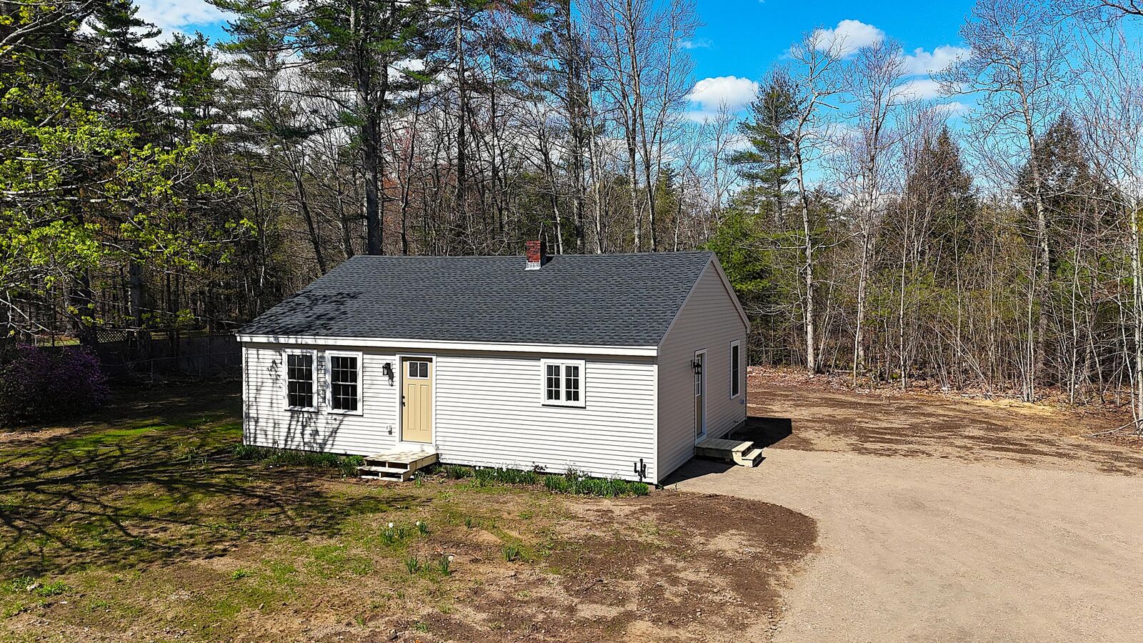 Property Photo:  469 High Street  ME 03906 