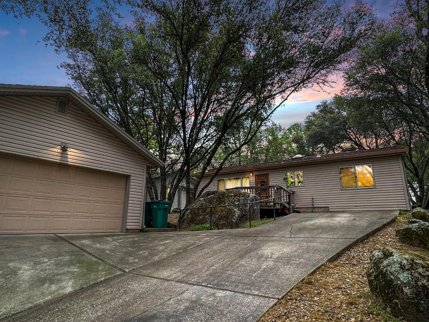 Property Photo:  11457 Sandpiper Way  CA 95946 