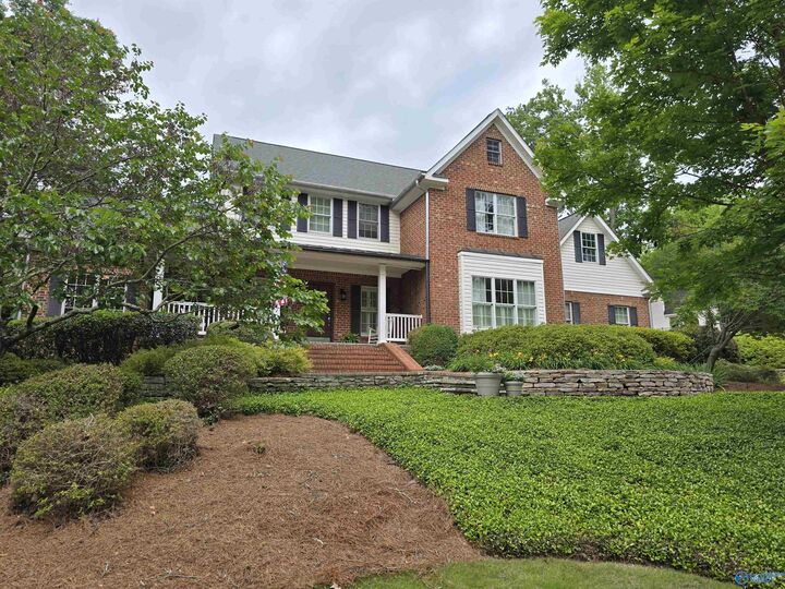 Property Photo:  138 Fairoaks Street  AL 35901 