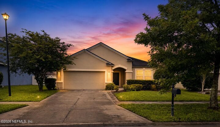 Property Photo: 1341 Camp Ridge Lane FL 32068