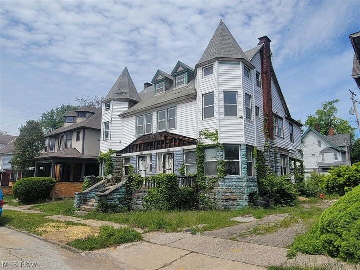Property Photo:  1737 Lakefront Avenue  OH 44112 