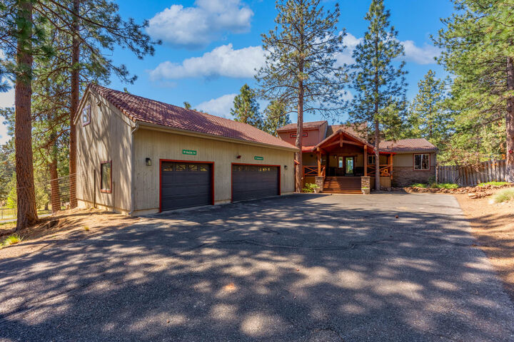 Property Photo:  69470 Deer Ridge Road  OR 97759 