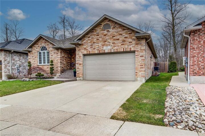 Property Photo:  77 Laschinger Boulevard  ON N3A 2G7 