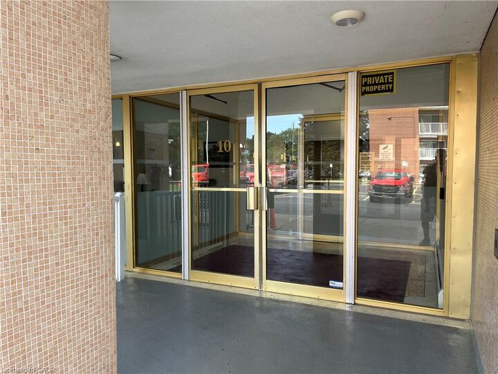 Property Photo:  10 Woodman Drive S 308  ON L8K 4E1 