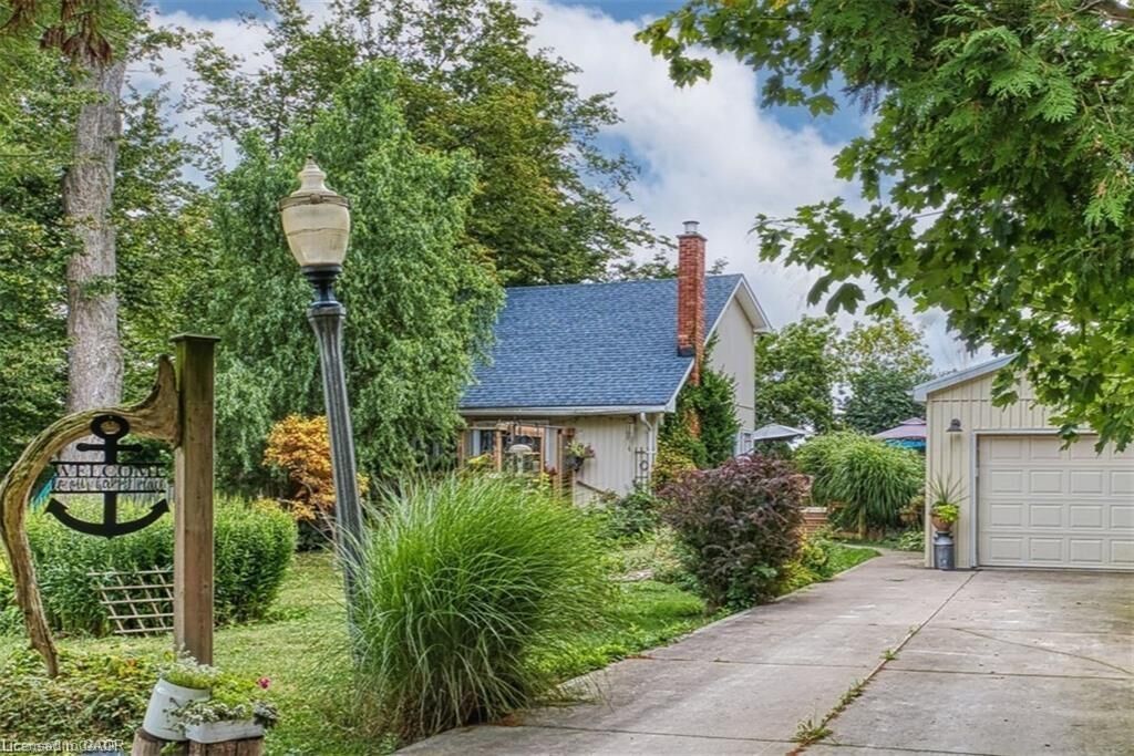 Property Photo:  74434 Woodland Drive  ON N0M 1G0 