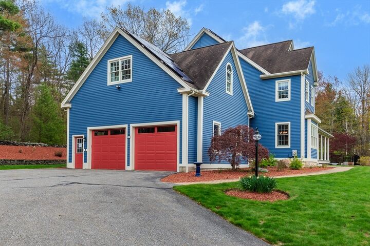 Property Photo:  440 Howard  MA 01462 