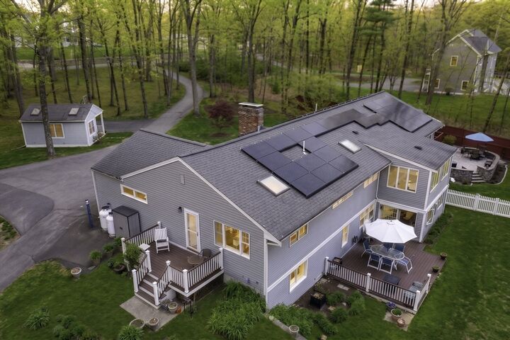 Property Photo:  304 Eliot  MA 01760 
