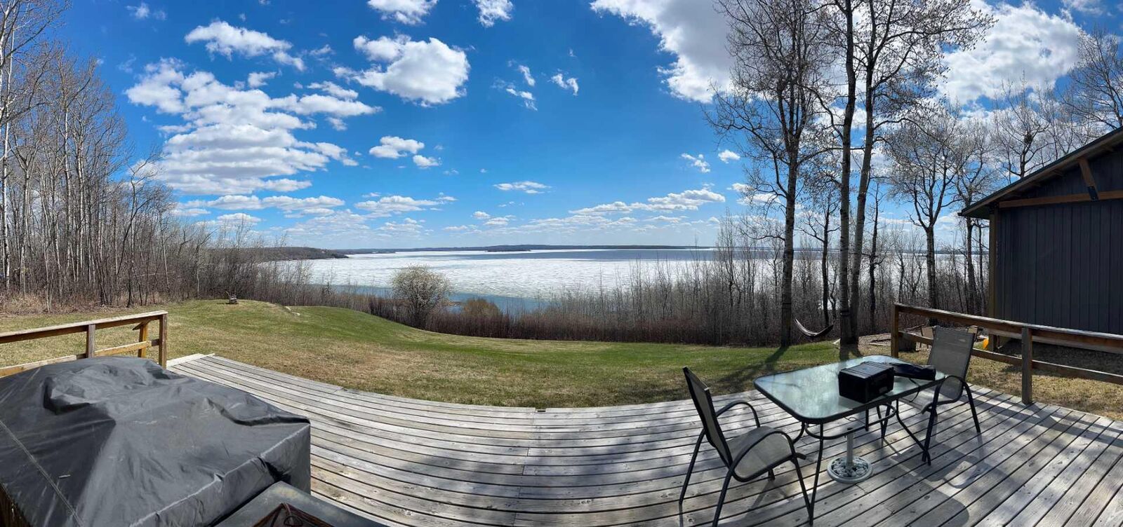 Property Photo: 841 Currant Crescent AB T0A 2C0