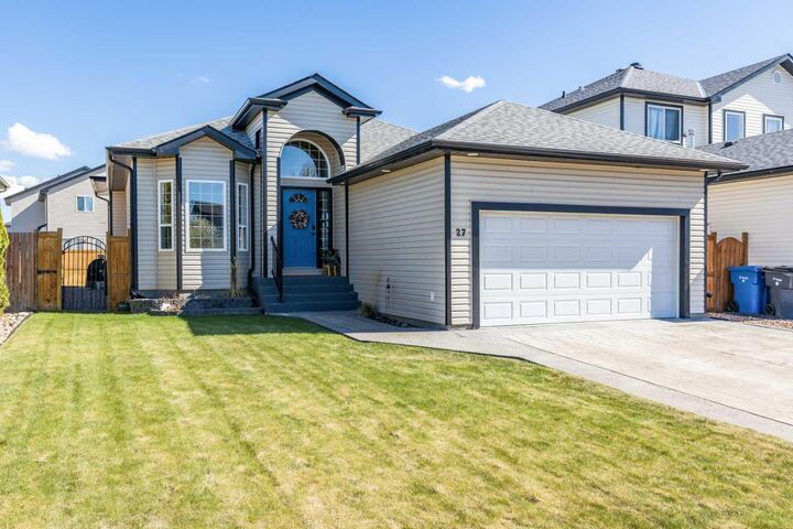 Property Photo:  27 Somerset Crescent SE  AB T1B 0B9 