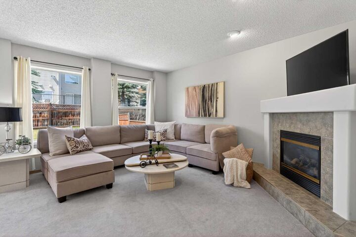 Property Photo:  438 Bridlecreek Green SW  AB T2Y 3P1 