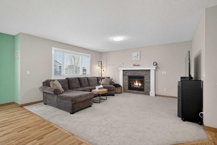 Property Photo:  112 West Creek Close  AB T1X 1M2 
