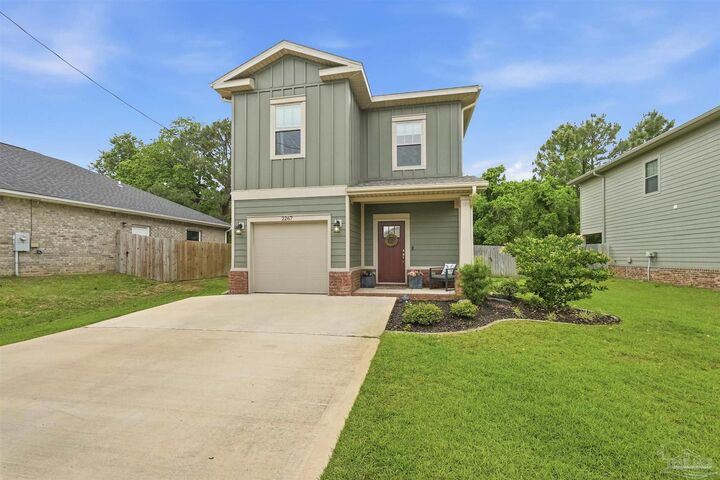 Property Photo:  2267 Janet St  FL 32566 