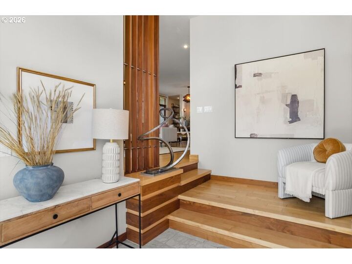 Property Photo:  2817 NE Hamblet St  OR 97212 
