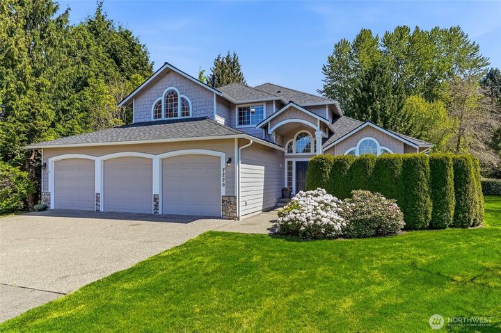 Property Photo: 7226 55th Street SE WA 98290