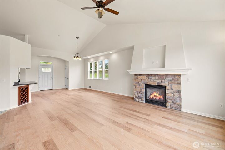 Property Photo:  2607  Plum Court B  WA 98363 