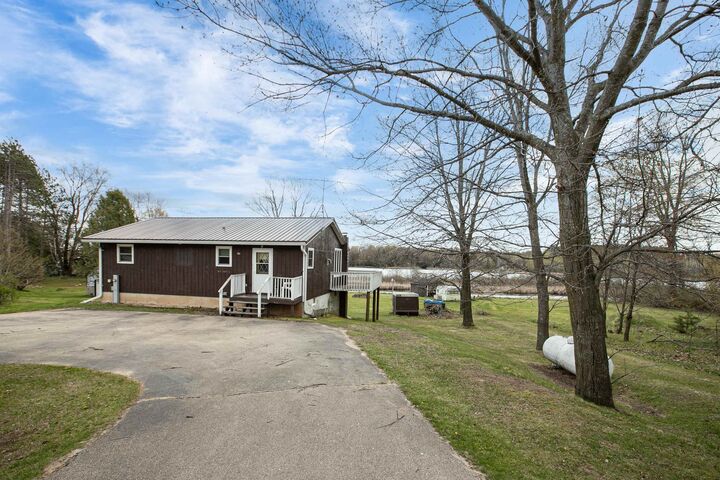 Property Photo:  321 Lake Drive  WI 54128 