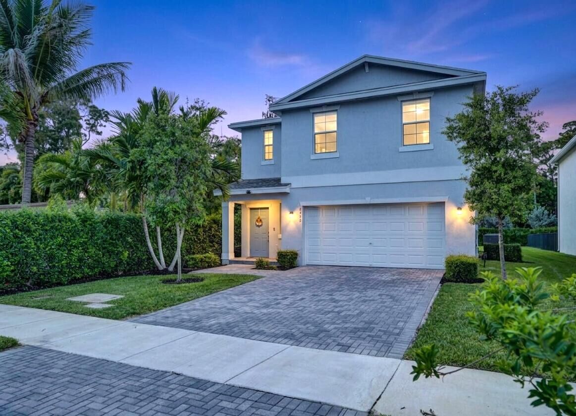 Property Photo:  4549 Dow Lane  FL 33463 