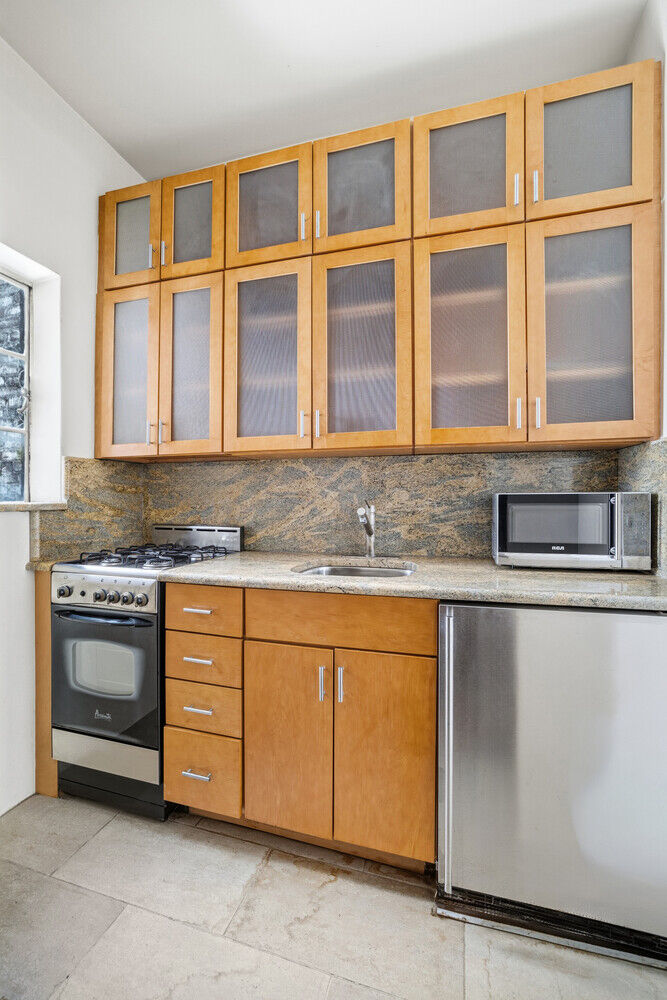 Property Photo:  59 E 75th Street 5A  NY 10021 
