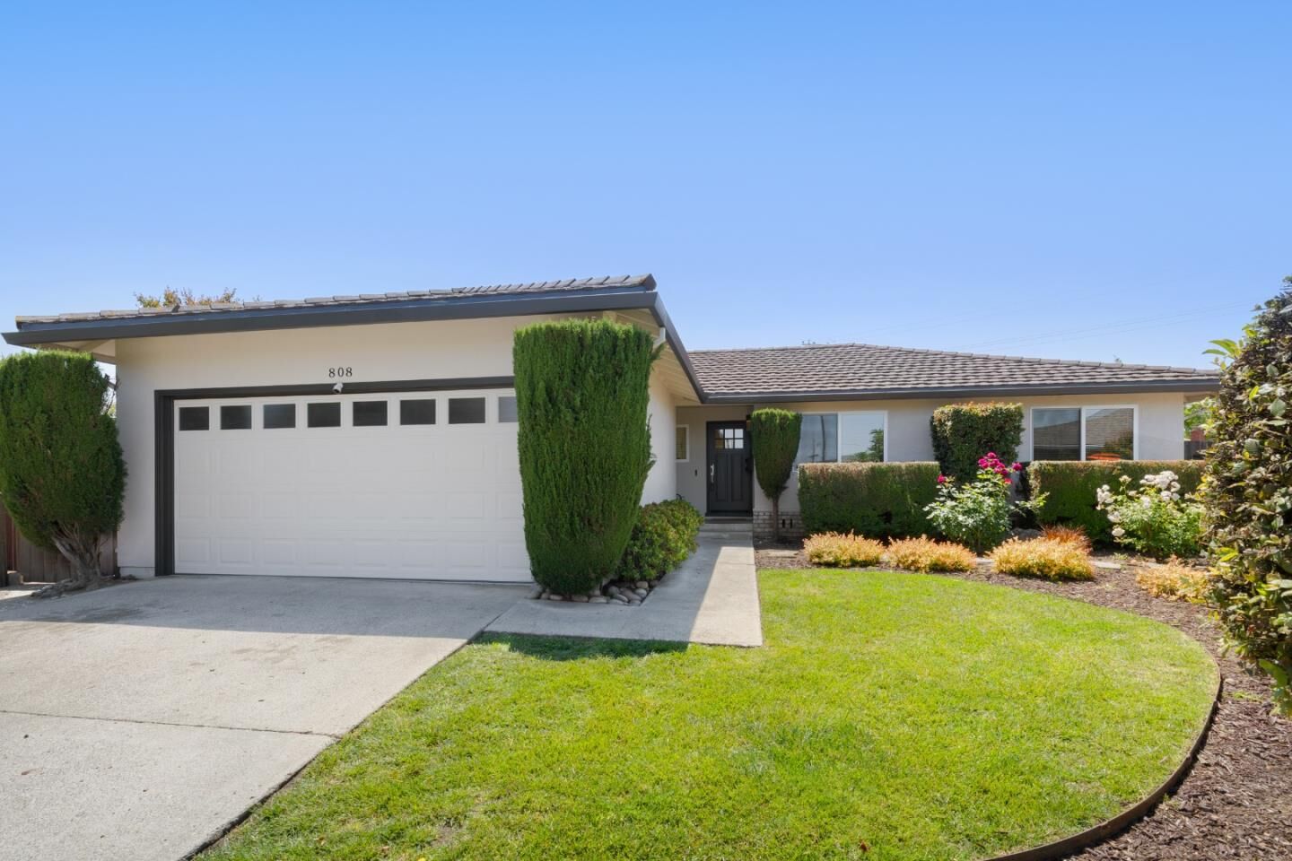 Property Photo:  808 Kirkaldy Court  CA 94087 